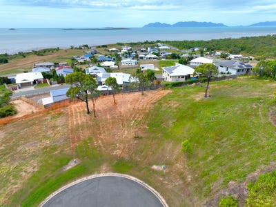 /international/au/28-seacove-cresent-bowen-qld-204486756/
