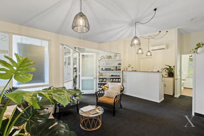 /international/au/130-main-street-montville-qld-505202628/