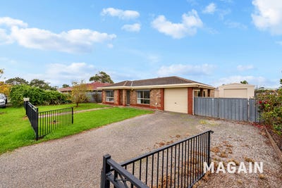 /international/au/83-rowley-road-aldinga-beach-sa-151283840/