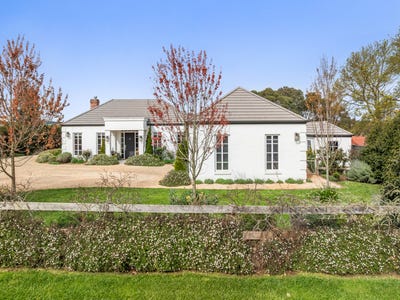 /international/au/12b-melrose-drive-kilmore-vic-152498848/