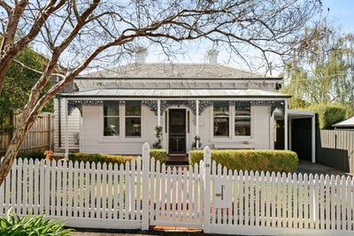 /international/au/19-bayview-avenue-hawthorn-east-vic-152442596/