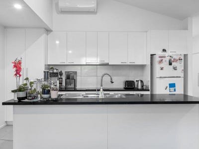 /international/au/102-27-hotham-street-cranbourne-vic-151365468/