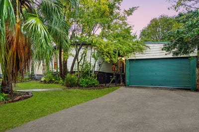 /international/au/8-cudgee-street-redbank-plains-qld-151475568/