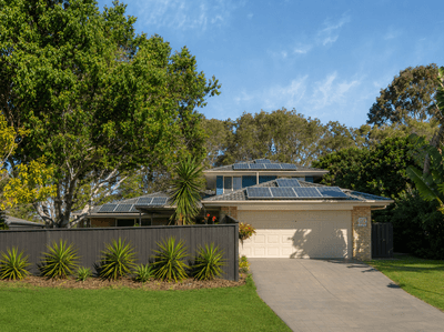 /international/au/28-copper-crescent-griffin-qld-150988208/
