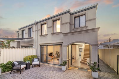 /international/au/10c-joseph-street-west-leederville-wa-148397608/