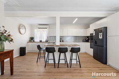 /international/au/65-john-street-belmont-north-nsw-152160600/
