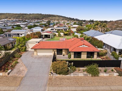 /international/au/49-belclaire-drive-westbrook-qld-152437312/