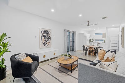 /international/au/8-104-106-wynyard-street-cleveland-qld-152149708/