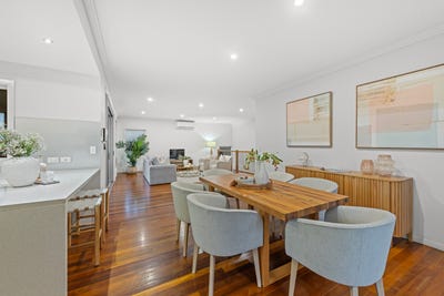 /international/au/59-clifford-street-stafford-qld-151491240/