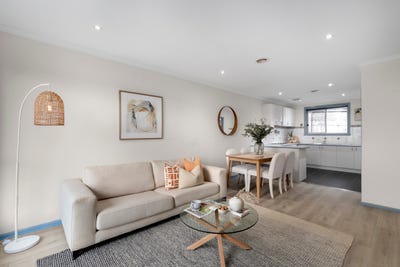 /international/au/6-74-nell-street-greensborough-vic-148535528/