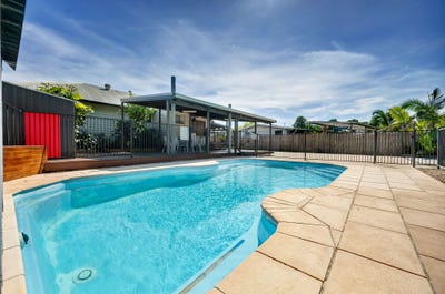 /international/au/6-island-street-saunders-beach-qld-148427964/?lang=zh-cn