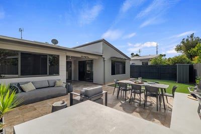 /international/au/11-15-rainforest-sanctuary-drive-buderim-qld-151496320/