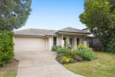 /international/au/28-witheren-circuit-pacific-pines-qld-150718696/