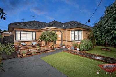 /international/au/109-suffolk-street-west-footscray-vic-151116540/