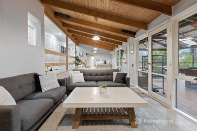 /international/au/15-peters-road-belgrave-vic-148510496/