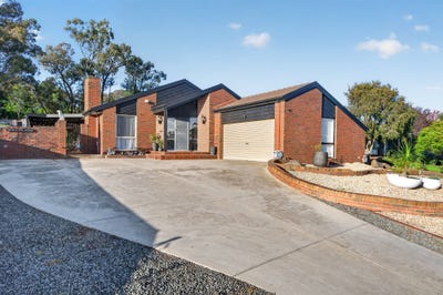 /international/au/23-warranwah-drive-kennington-vic-151508596/