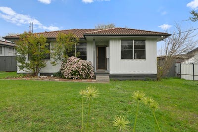 /international/au/35-mccormack-crescent-seymour-vic-151561468/