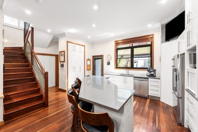 /international/au/21-errington-avenue-new-lambton-nsw-150923648/