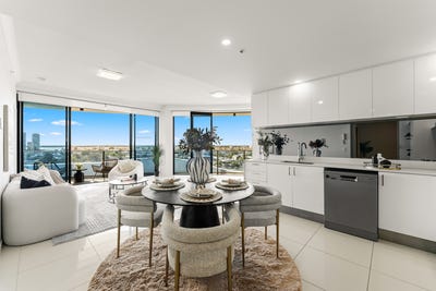 /international/au/21005-5-harbour-side-court-biggera-waters-qld-152511604/