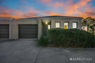 /international/au/5-30-sir-thomas-drive-pakenham-vic-148399588/