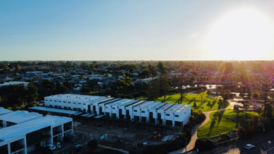 /international/au/11a-grandstand-circuit-st-clair-sa-150701788/