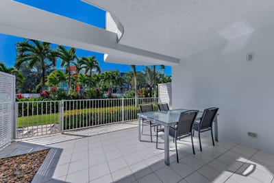 /international/au/8-159-shingley-drive-airlie-beach-qld-151491876/