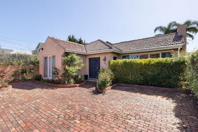 /international/au/23-primrose-crescent-brighton-east-vic-152589064/