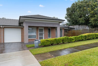 /international/au/22-gazelle-crescent-fletcher-nsw-148375476/