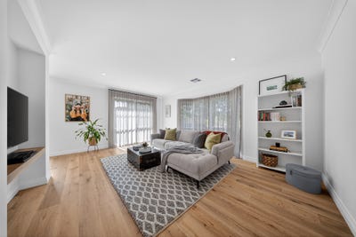 /international/au/11-daisy-street-murrumbeena-vic-151228200/