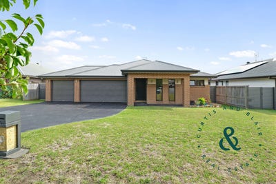 /international/au/11-royal-avenue-medowie-nsw-150602980/