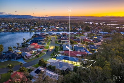 /international/au/77-burrendong-road-coombabah-qld-148451236/