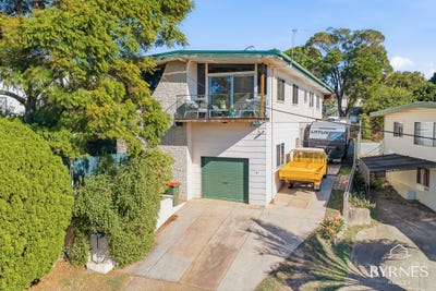 /international/au/4-carol-street-sun-valley-qld-151570624/