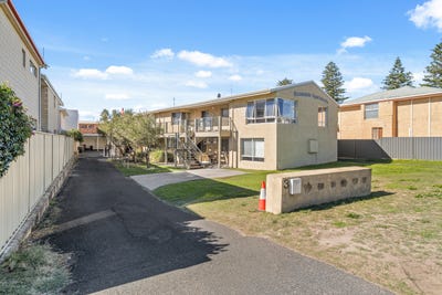 /international/au/3-upper-esplanade-bunbury-wa-505133532/