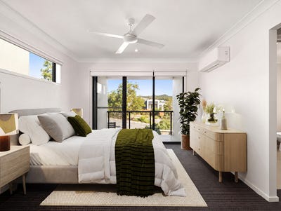 /international/au/52-solar-circuit-spring-mountain-qld-152327080/