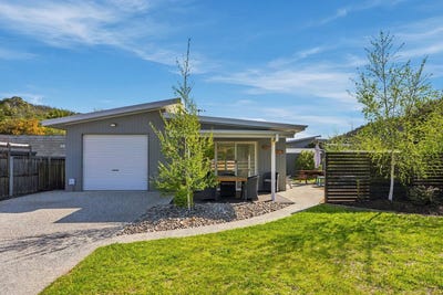 /international/au/16-gore-street-orford-tas-152464708/