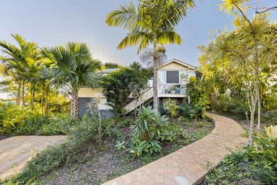/international/au/82-pine-street-gympie-qld-151404908/