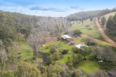 /international/au/267-gold-gully-road-east-nannup-wa-150973572/