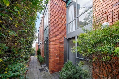 /international/au/9-7-grandview-avenue-maribyrnong-vic-148536404/