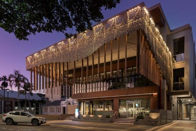 /international/au/art-work-spaces-36-abbott-street-cairns-city-qld-505169800/