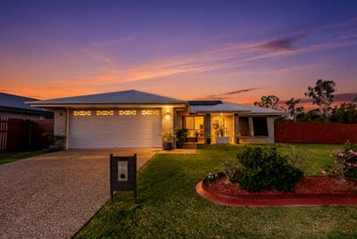 /international/au/98-girraween-way-eli-waters-qld-151375096/