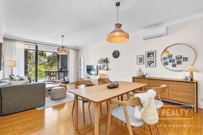 /international/au/31-2-burvill-drive-floreat-wa-150914456/