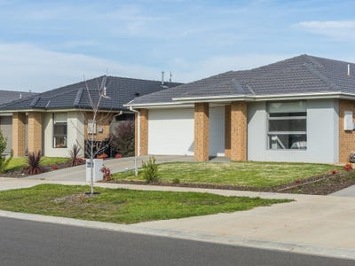 /international/au/33-barrett-street-lancefield-vic-151168036/
