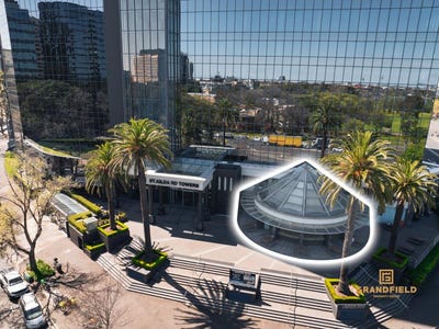 /international/au/shop-t4-1-queens-road-melbourne-vic-505108872/