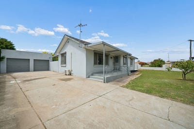 /international/au/19-michel-street-shepparton-vic-152696908/