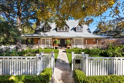 /international/au/32-levy-street-glenbrook-nsw-151391788/