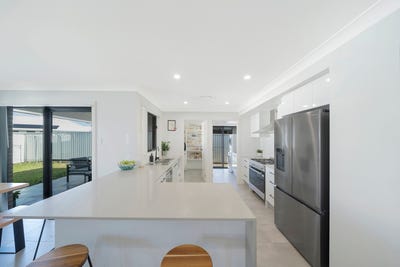 /international/au/137-scarborough-way-dunbogan-nsw-148185204/?lang=en
