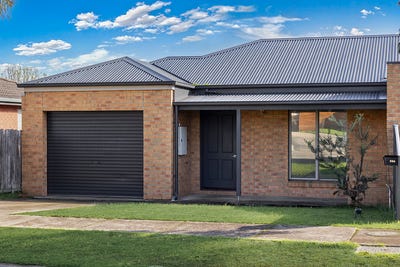 /international/au/23a-duke-street-hamilton-vic-151604012/