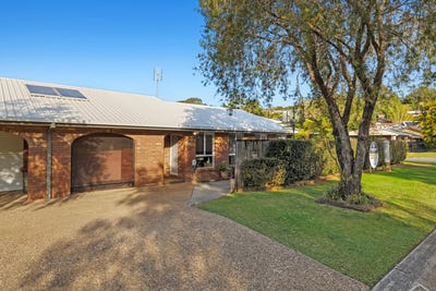 /international/au/2-1-lochlomond-drive-banora-point-nsw-148553660/