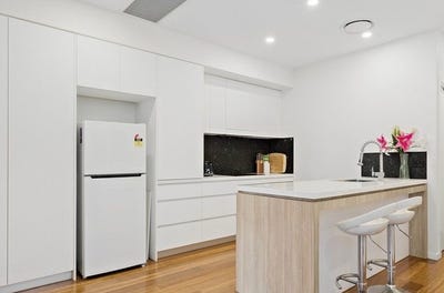 /international/au/3-166-norman-avenue-norman-park-qld-152013832/
