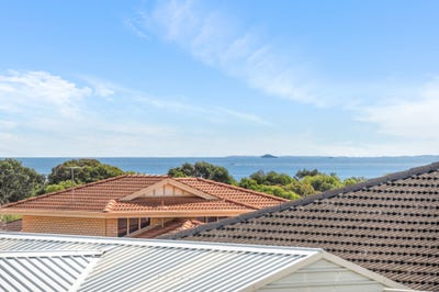 /international/au/4-atwick-place-coogee-wa-152359256/